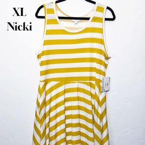 LuLaRoe Nicki